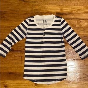 Striped quarter sleeve shirt